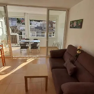 https://rosesapparts-voramar-la-cuana.catalonia-hotels.com